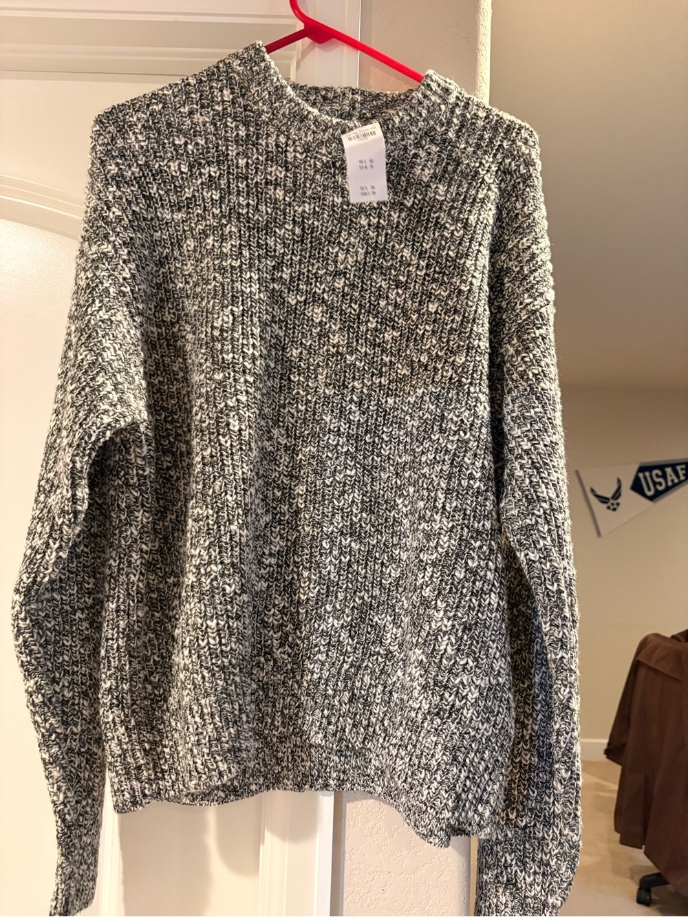 Abercrombie & Fitch Marled Black & White Crewneck Sweater